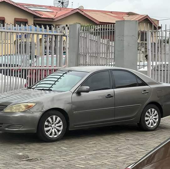 A picture of Clean Naija used Toyota Camry 04 model with first body