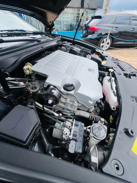 A picture of Foreign Es350 2013
