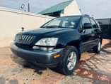 A picture of Lexus RX300 Clean in and out Toks standard Engine gear