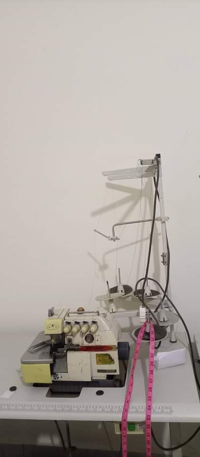 A picture of Overlock machine