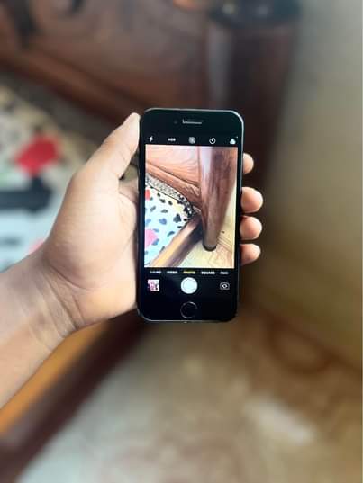 A picture of iPhone 7G