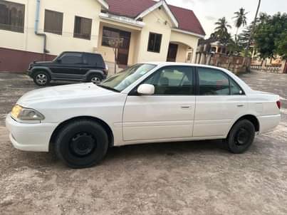 A picture of TOYOTA CARINA TI