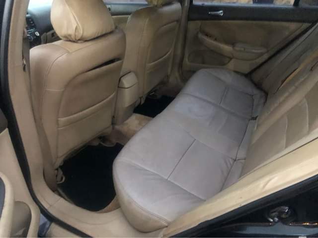 A picture of Honda Accord 04