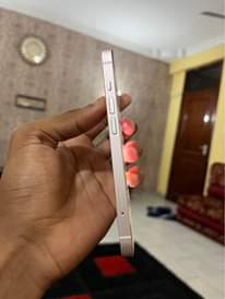 A picture of Iphone 13
