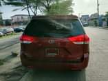 A picture of 2011 Toyota sienna Price 9 5m Location Amuwo odofin Lagos