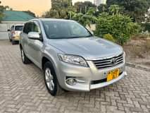 A picture of Toyota VanGuard