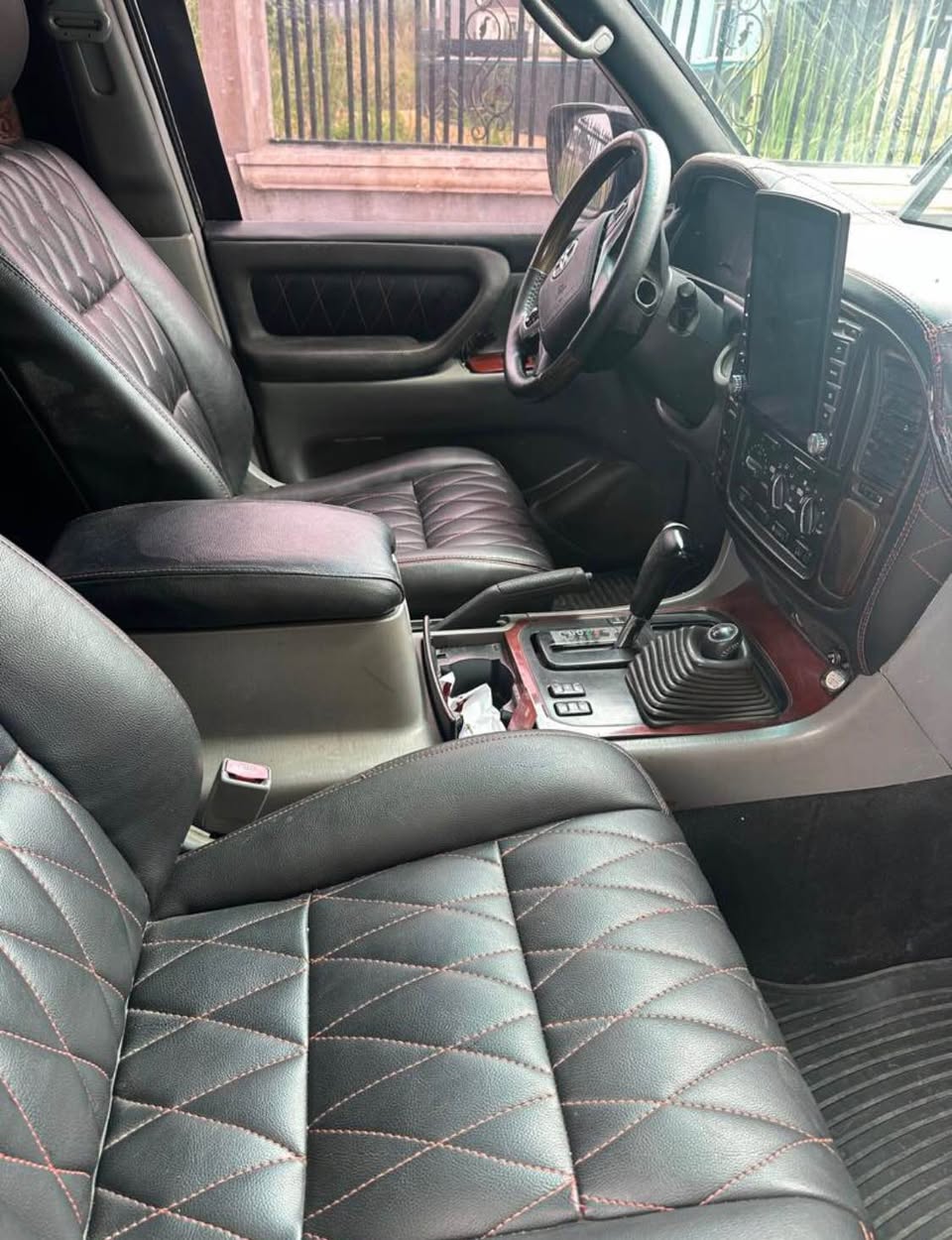 A picture of LAND CRUISER 0821