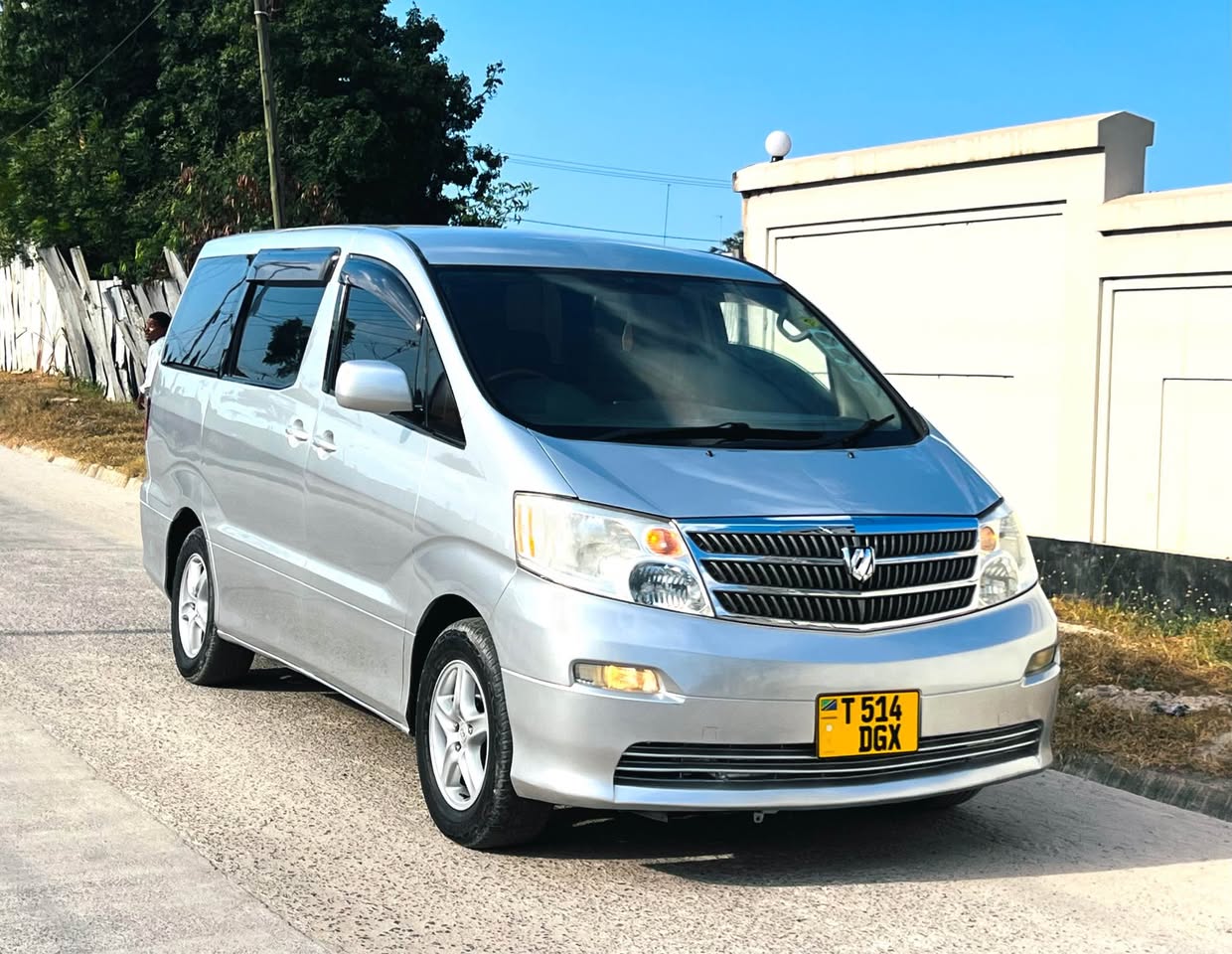 A picture of ALPHARD 0672210608