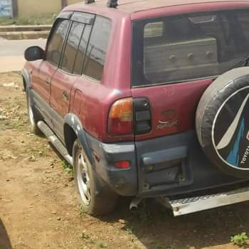A picture of Toyota Rav 2000 registered