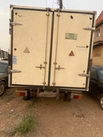 A picture of Lt31 6 cylinder Carburetor Petrol Engine gear Sango otta 2