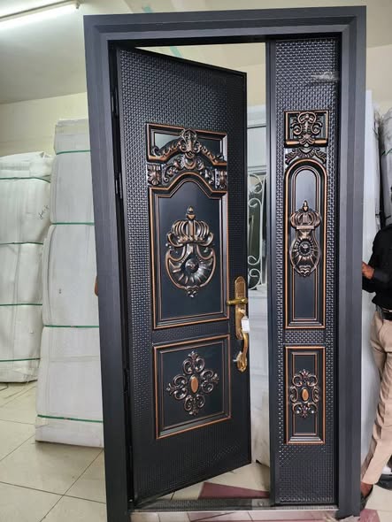 Doors R.