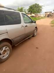 A picture of Frst body good engine nd perfect gear just buy nd