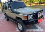 A picture of Landcruiser LX CX