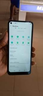 A picture of Infinix note 7 rough back but every other thing works