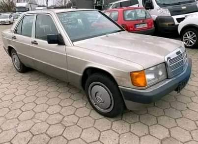 A picture of Super Clean Mercedes Benz 190 For Just 550 000 Autos