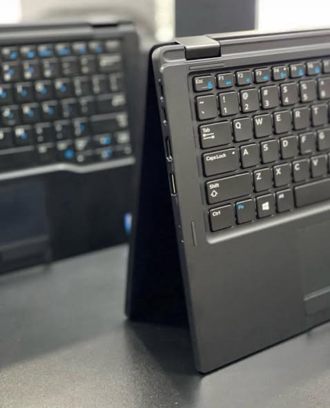 A picture of Dell latitude 7390