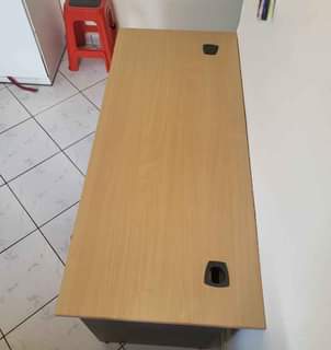 A picture of Study table
