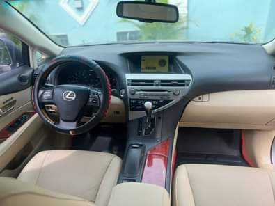 A picture of Registered Lexus rx350 2010 upgraded to 2018 full option mouse