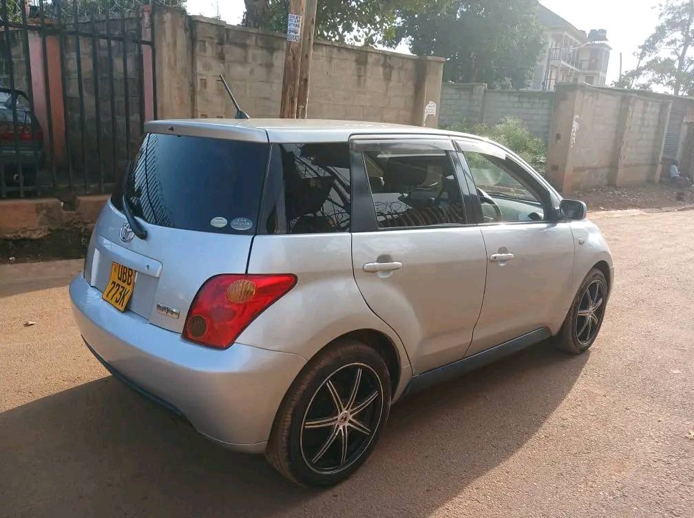 A picture of IST 18.5M CALL 0701488581 WHAT S APP 0776417404