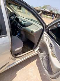 A picture of Nissan Almera Tino