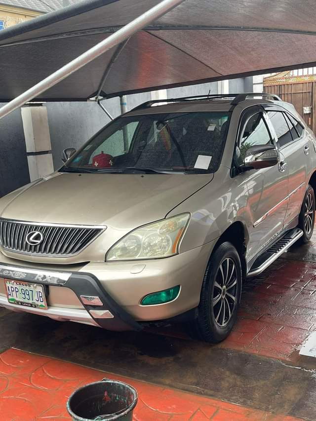 A picture of Rx330 3months used 10M Abia State 08034002838