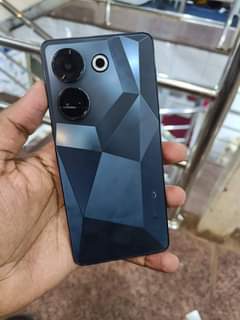 A picture of CAMON 20 256GB AT ONLY 650K