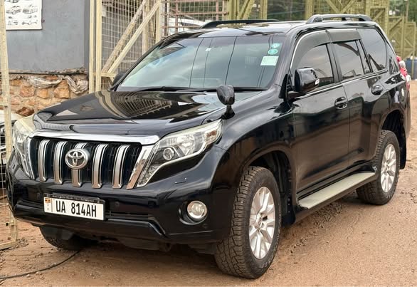 A picture of Land Cruiser On Sale 2016 Model