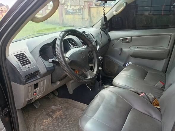 A picture of 2010 Toyota Hilux