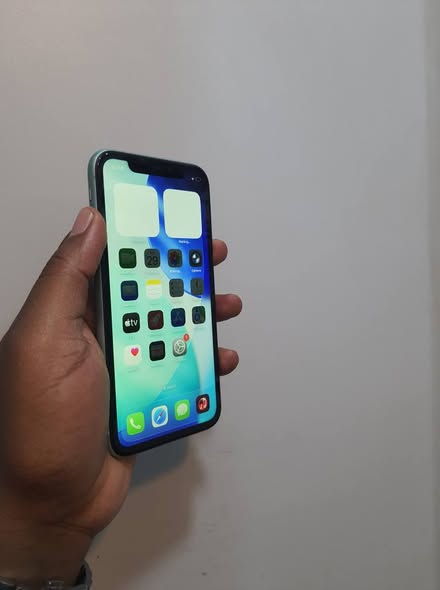 A picture of WHATSAPP ME 0708949918