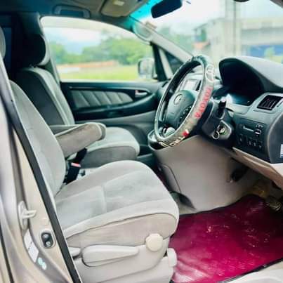 A picture of TOYOTA ALPHARD