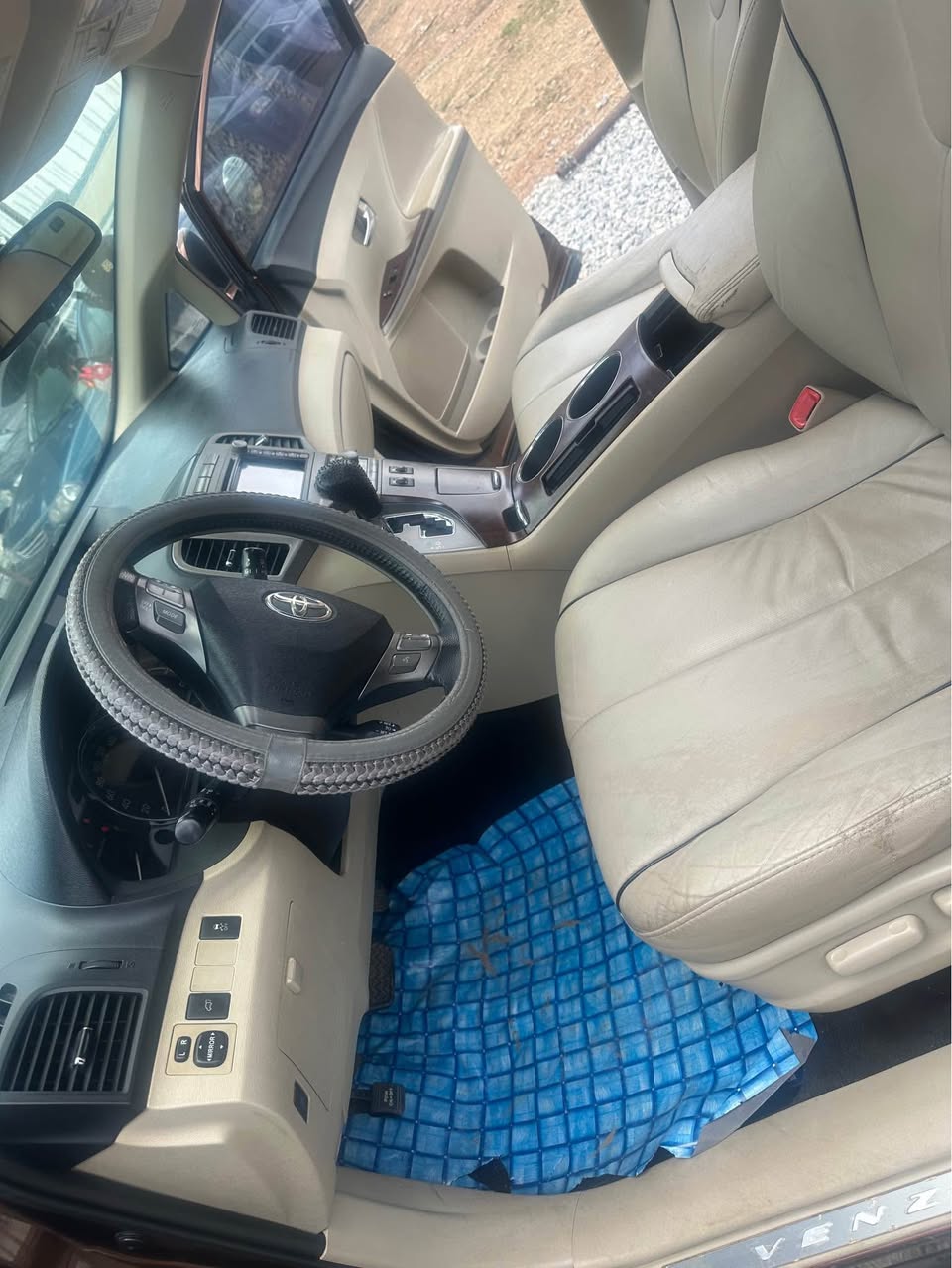 A picture of Toyota Venza