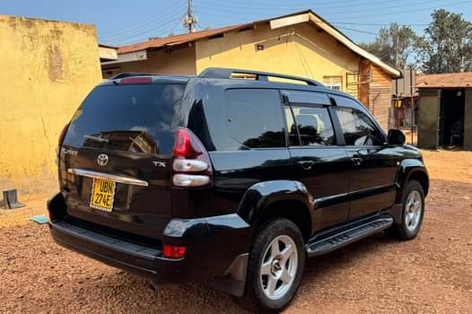 A picture of TOYOTA PRADO TX 2007