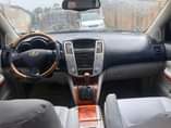 A picture of LEXUS RX330 2005
