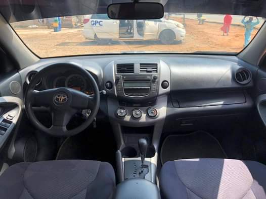 A picture of An Extremely Clean Toyota Rav4 2007 Model With Original Custom