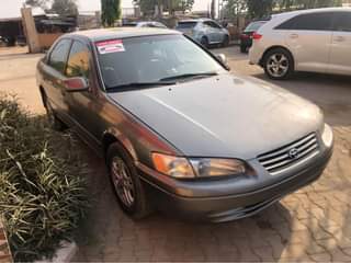 A picture of Toyota Camry 1999
