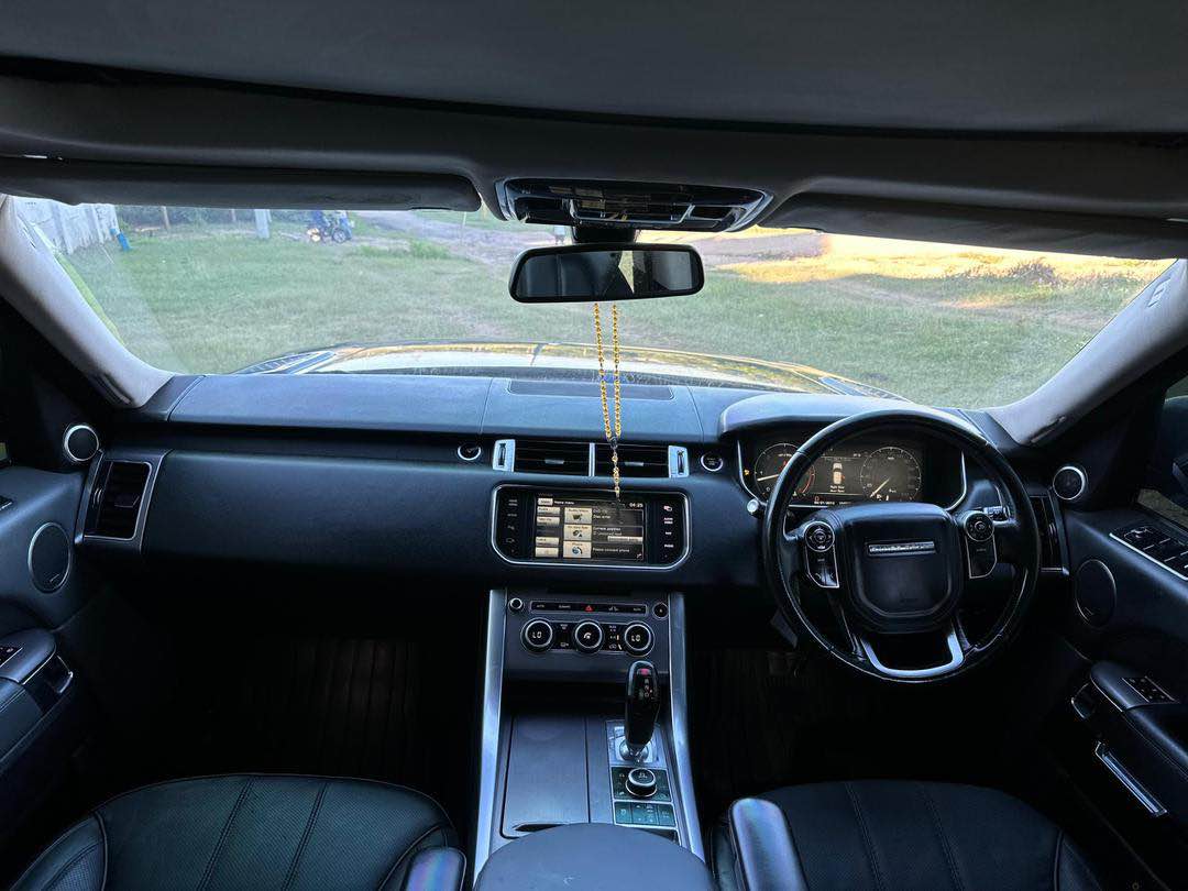 A picture of Range Rover Sport