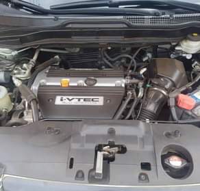 A picture of Extremely Clean And Sound Honda CR V 205 On Ground