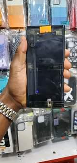 A picture of Samsung note 10 plus 5G at 280k call or what