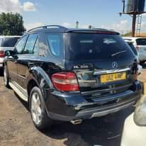 A picture of ML350 2006 32M