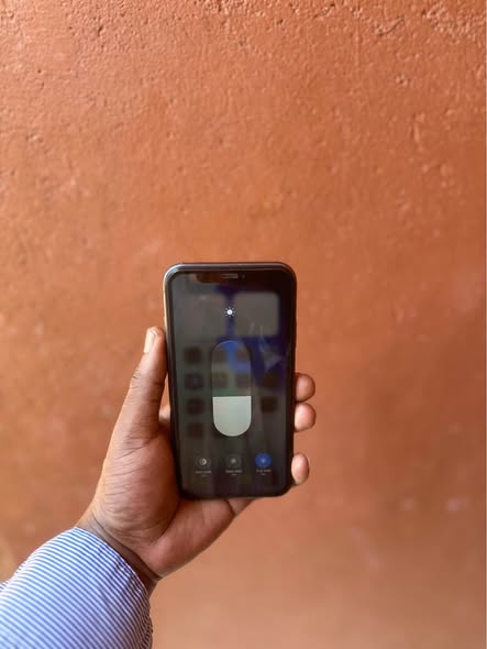A picture of 0743760831Fresh iPhone 11 64gb