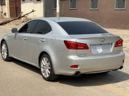 A picture of Distress is250 2009 nothing to fix buy and drive going