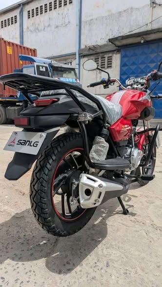 A picture of Calling and WhatsApp 0675457357 SANLG NEW MODEL CC 150 FULL