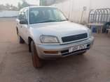A picture of 1996 Rav 4 1996