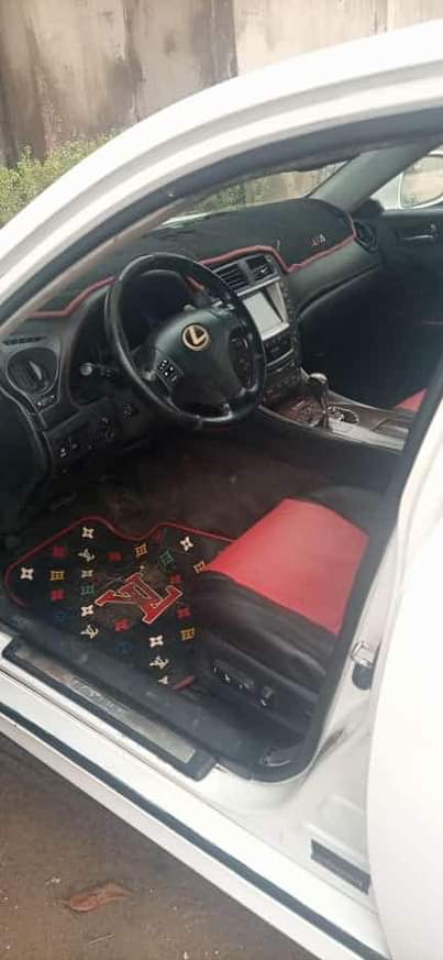 A picture of Lexus IS250 2010...Tok Standard... Clean Sharp 