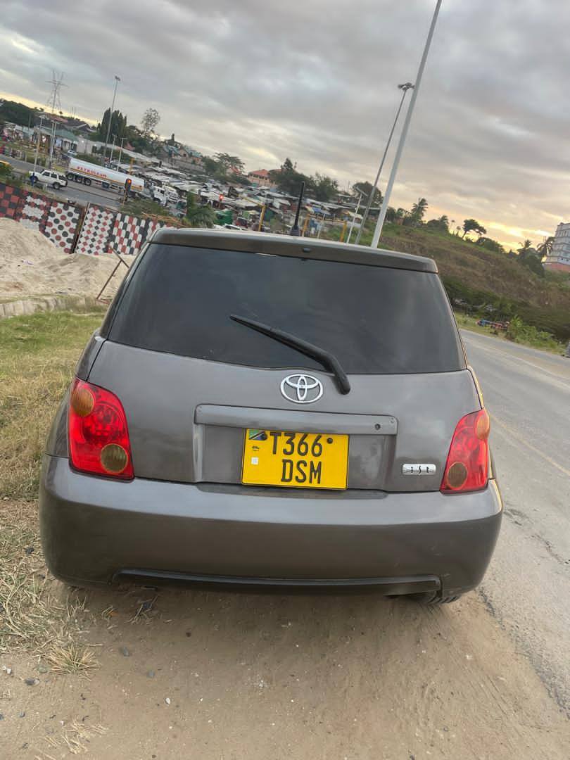 A picture of Toyota ist Kali sana