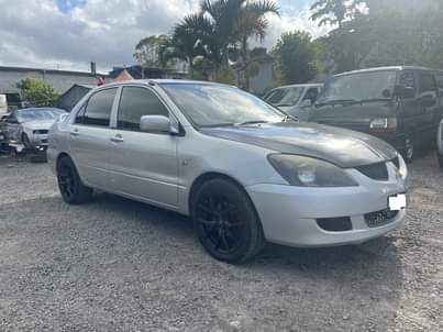mitsubishi lancer
