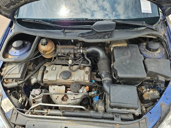 A picture of Peugeot 206
