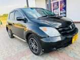 A picture of TOYOTA IST