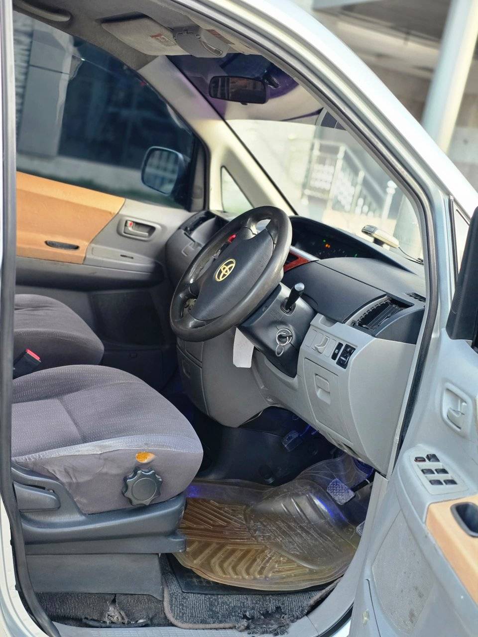 A picture of Car