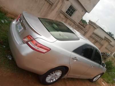 A picture of Sweet and soft Toyota Camry 2010 on belt up for